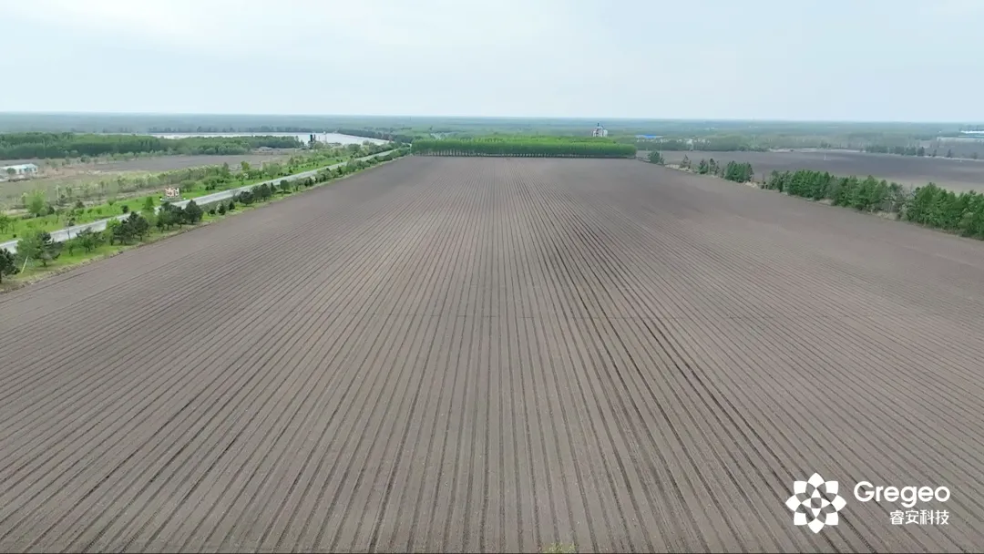 With innovative technology, paint a new picture of black soil spring plowing